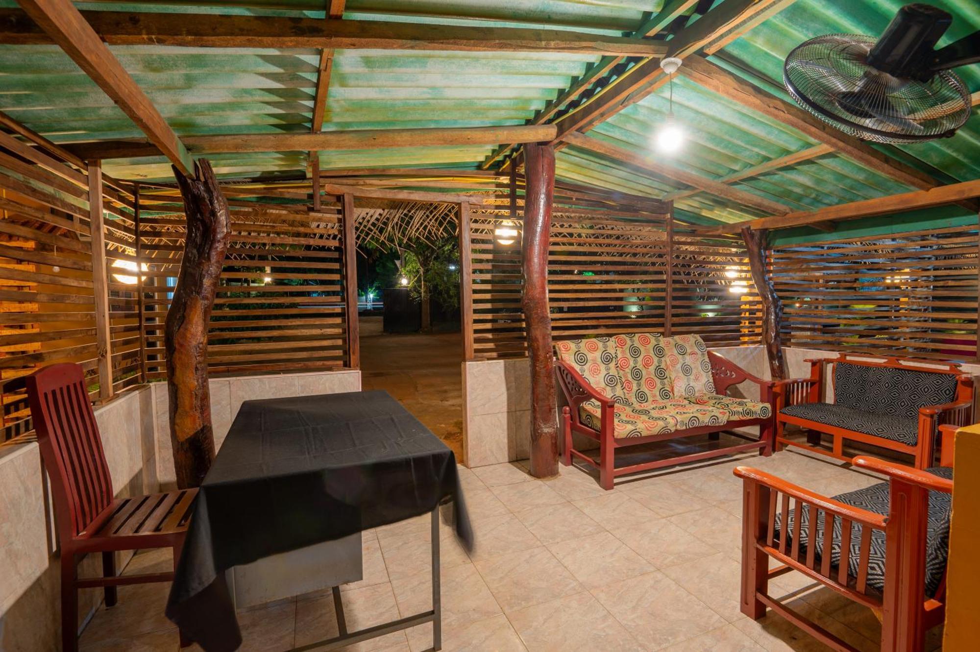 Ayurvedic Lanka Wellness Hotel Moragaswewa Exterior photo